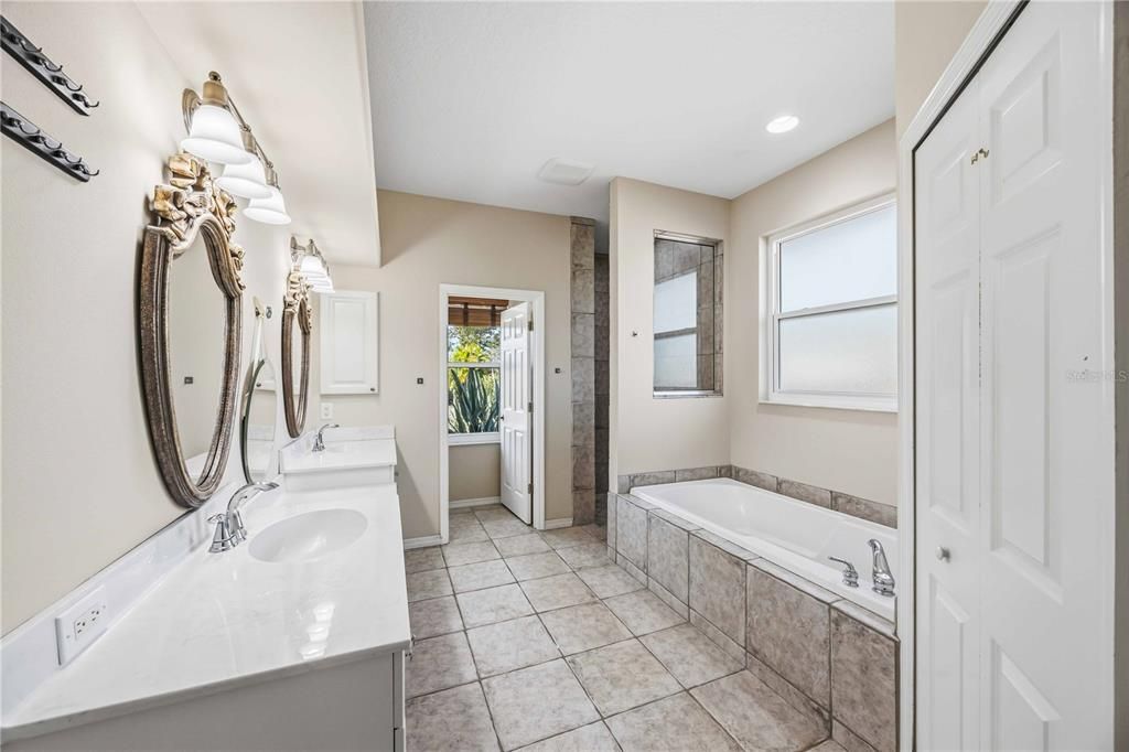 For Sale: $659,000 (3 beds, 2 baths, 2177 Square Feet)