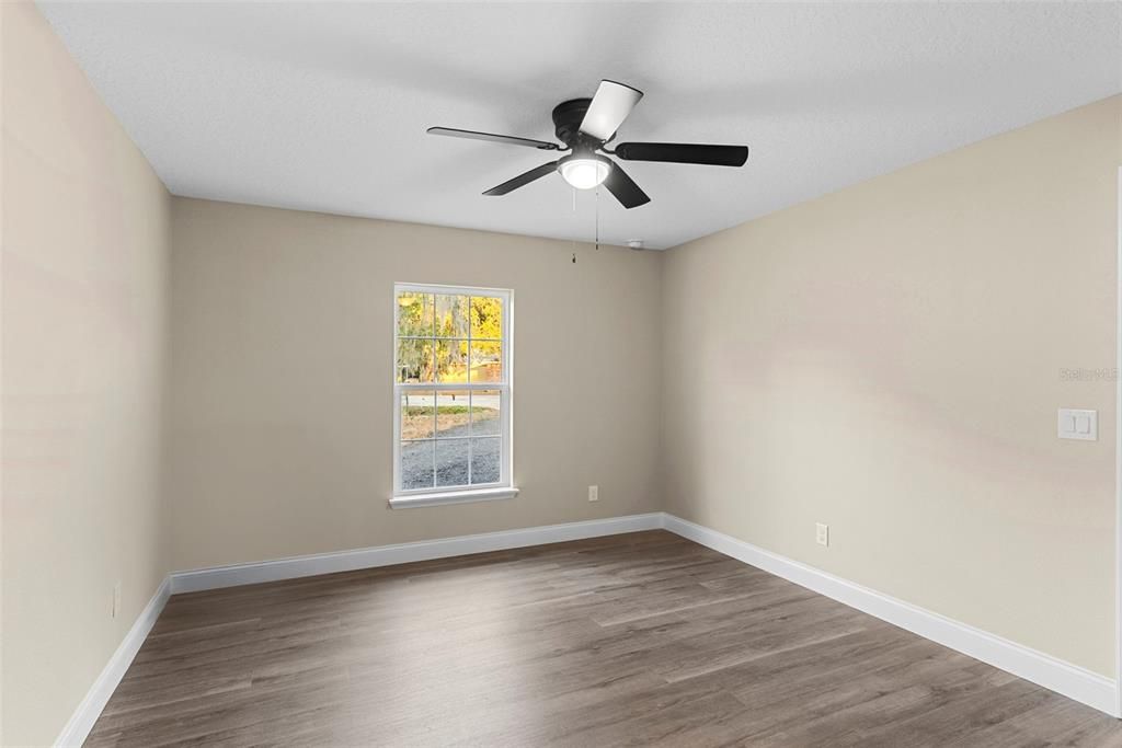 На продажу: $525,000 (6 спален, 0 ванн, 2150 Квадратных фут)