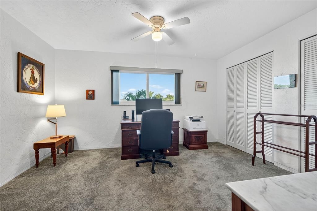 Activo con contrato: $975,000 (3 camas, 2 baños, 1666 Pies cuadrados)