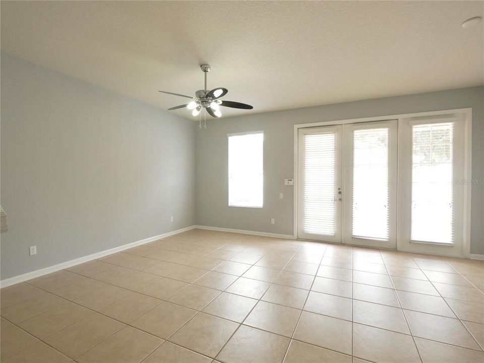 出租: $2,600 (3 贝兹, 2 浴室, 1644 平方英尺)