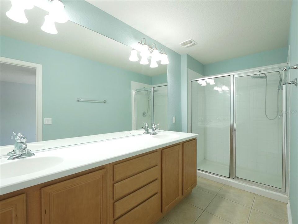 出租: $2,600 (3 贝兹, 2 浴室, 1644 平方英尺)