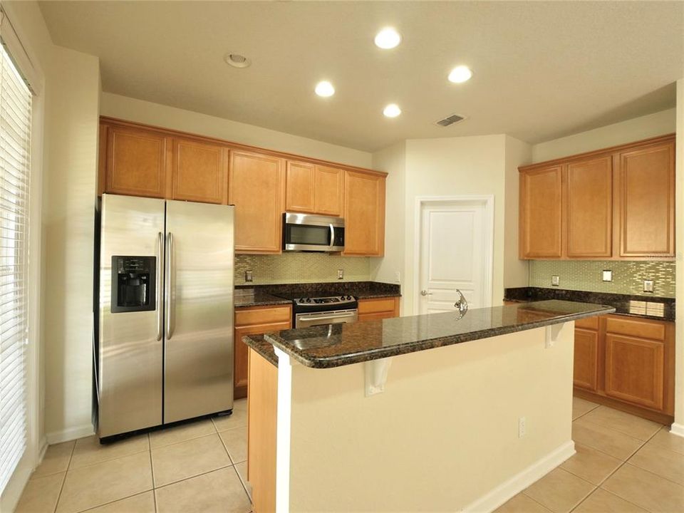 出租: $2,600 (3 贝兹, 2 浴室, 1644 平方英尺)