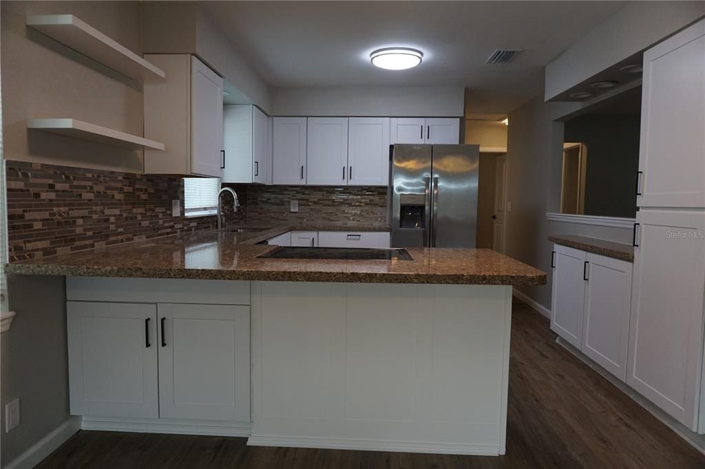 出租: $2,500 (2 贝兹, 2 浴室, 1292 平方英尺)