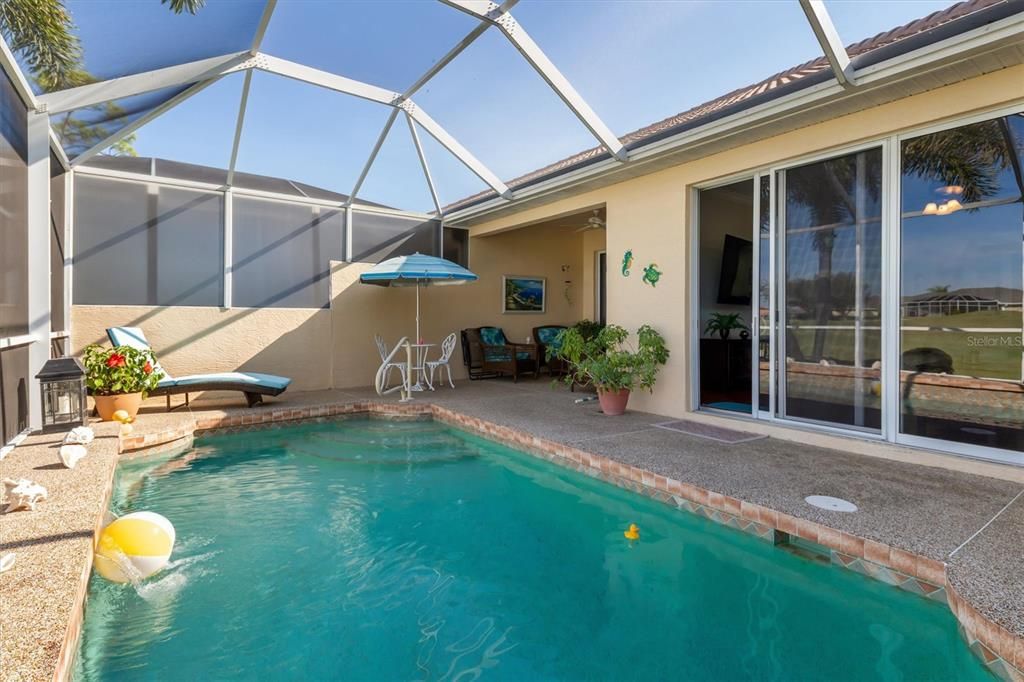 На продажу: $384,000 (2 спален, 2 ванн, 1667 Квадратных фут)