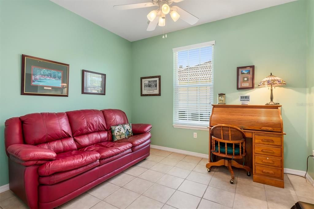 На продажу: $384,000 (2 спален, 2 ванн, 1667 Квадратных фут)