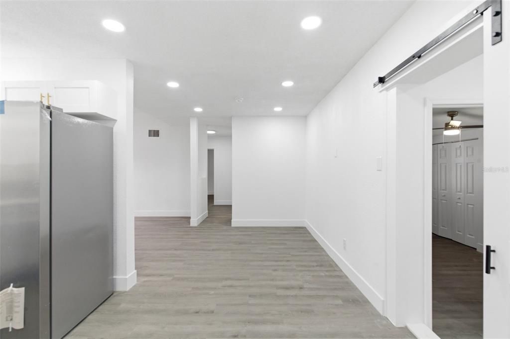 En Venta: $365,000 (4 camas, 2 baños, 1529 Pies cuadrados)