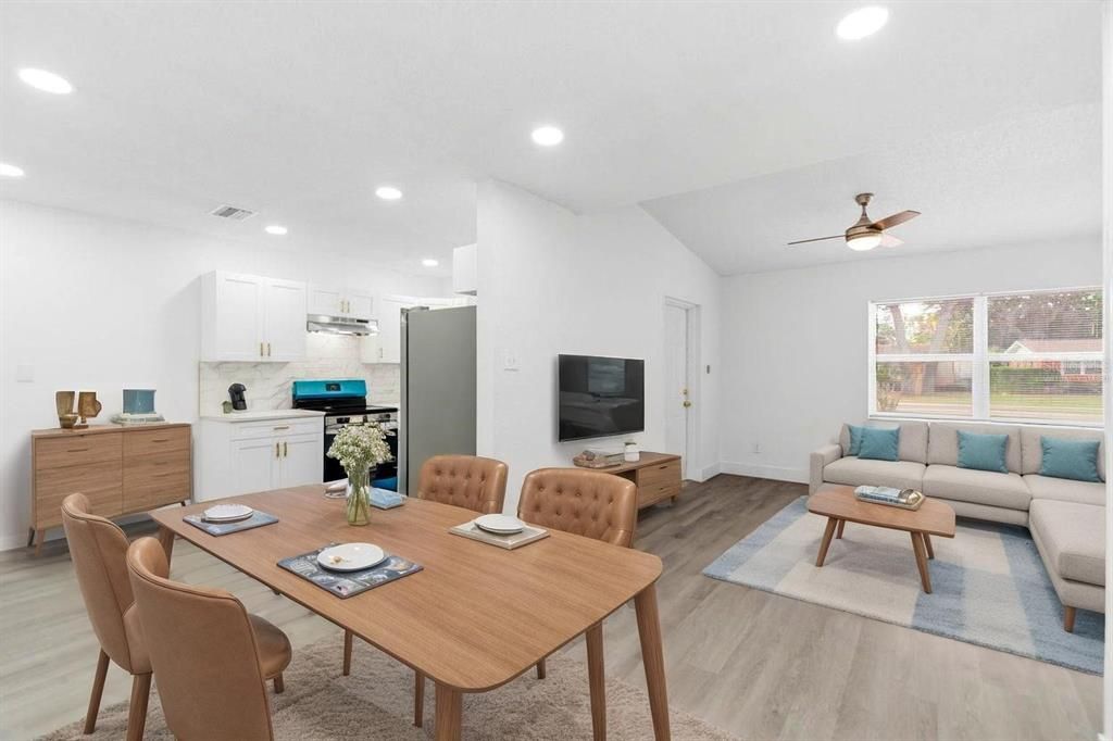 En Venta: $365,000 (4 camas, 2 baños, 1529 Pies cuadrados)