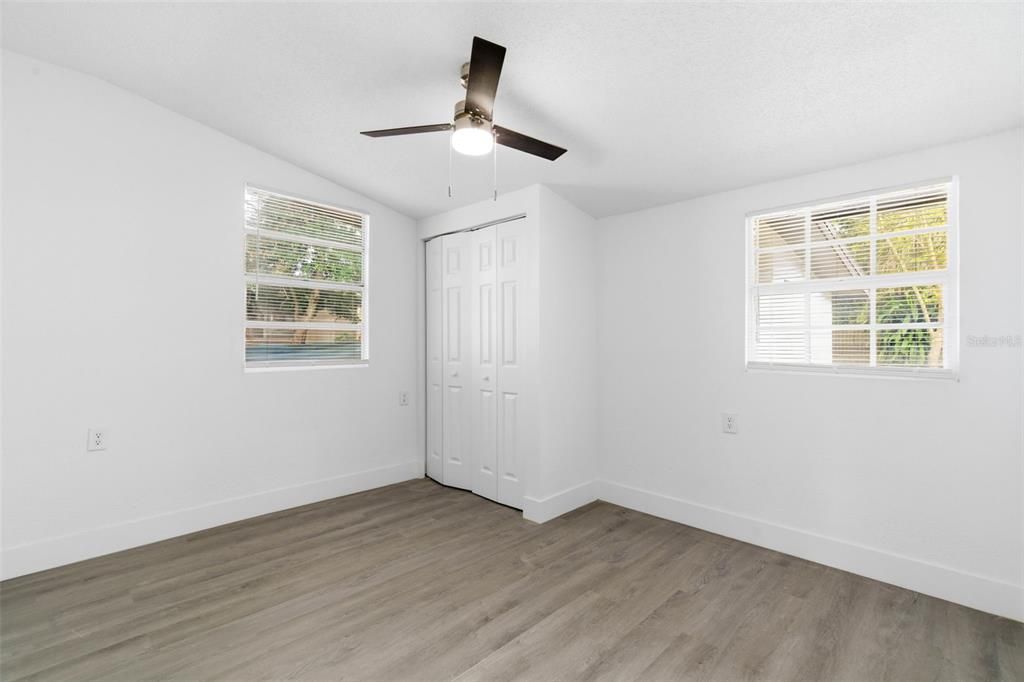 En Venta: $365,000 (4 camas, 2 baños, 1529 Pies cuadrados)