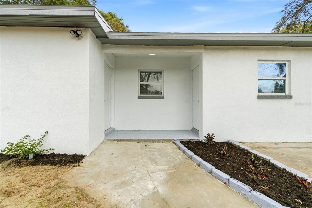 En Venta: $365,000 (4 camas, 2 baños, 1529 Pies cuadrados)