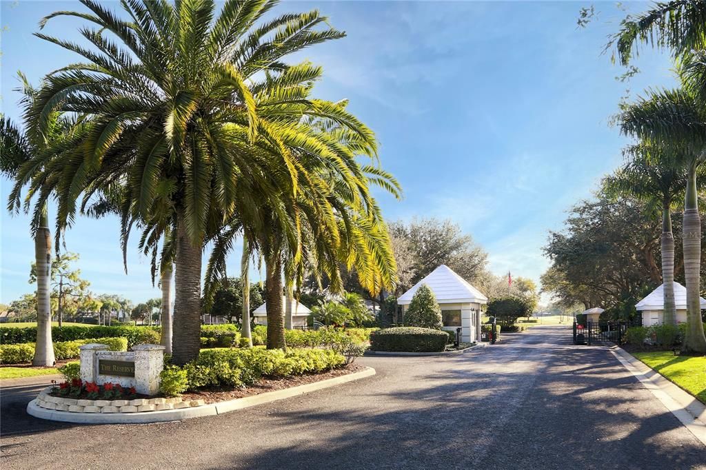 En Venta: $975,000 (3 camas, 3 baños, 2666 Pies cuadrados)