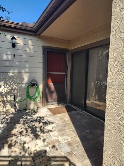 For Sale: $290,000 (2 beds, 2 baths, 1064 Square Feet)