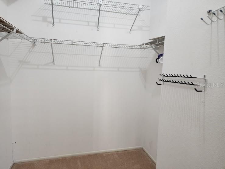 For Sale: $290,000 (2 beds, 2 baths, 1064 Square Feet)