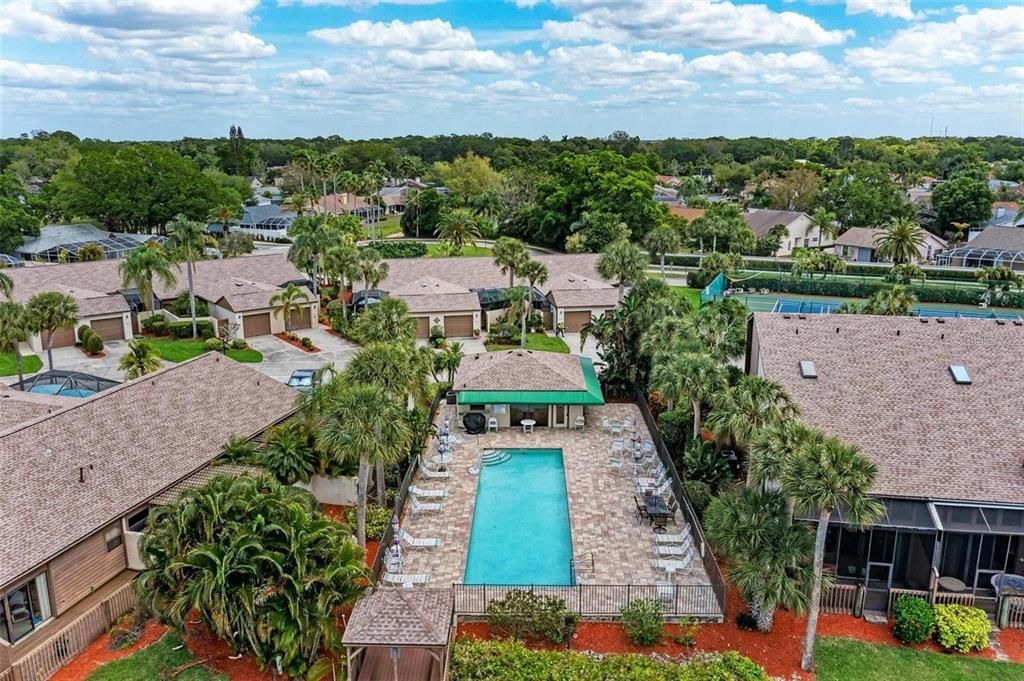 For Sale: $290,000 (2 beds, 2 baths, 1064 Square Feet)