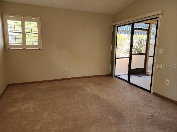 For Sale: $290,000 (2 beds, 2 baths, 1064 Square Feet)