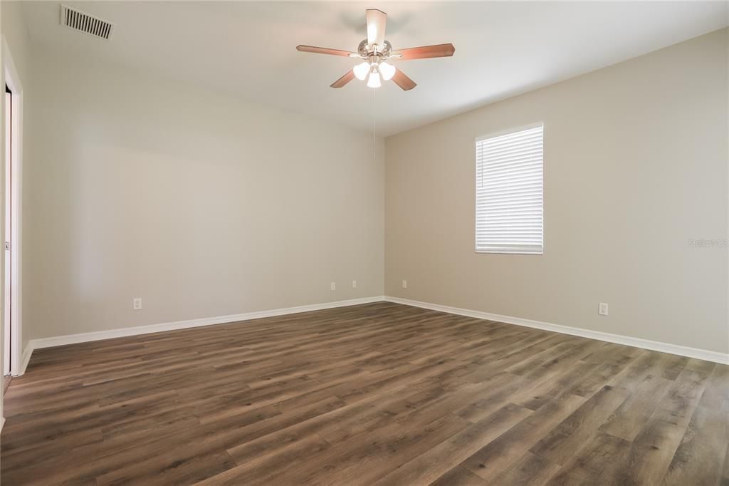 For Rent: $2,125 (3 beds, 2 baths, 1737 Square Feet)