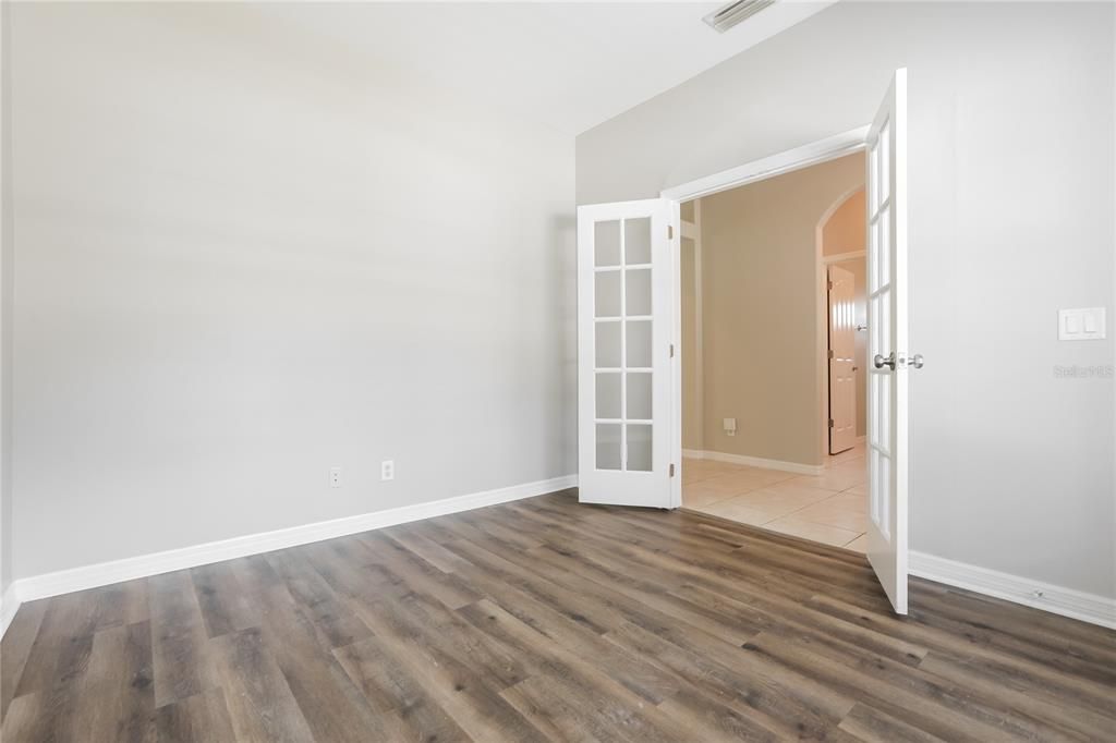 For Rent: $2,125 (3 beds, 2 baths, 1737 Square Feet)