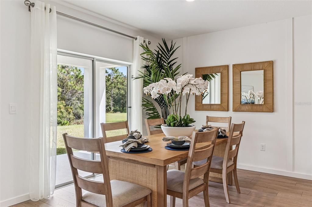 En Venta: $441,990 (4 camas, 2 baños, 1828 Pies cuadrados)