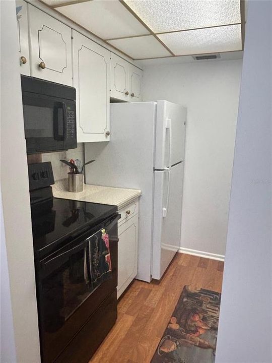 待售: $95,000 (1 贝兹, 1 浴室, 624 平方英尺)