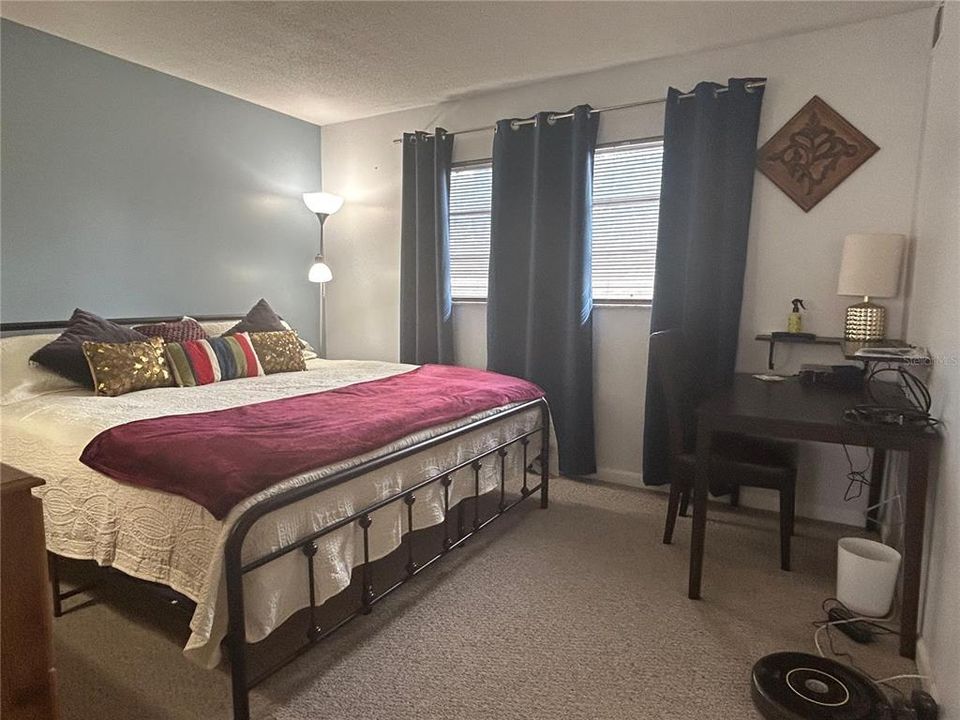 For Sale: $95,000 (1 beds, 1 baths, 624 Square Feet)