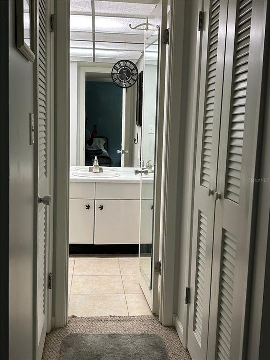 For Sale: $95,000 (1 beds, 1 baths, 624 Square Feet)