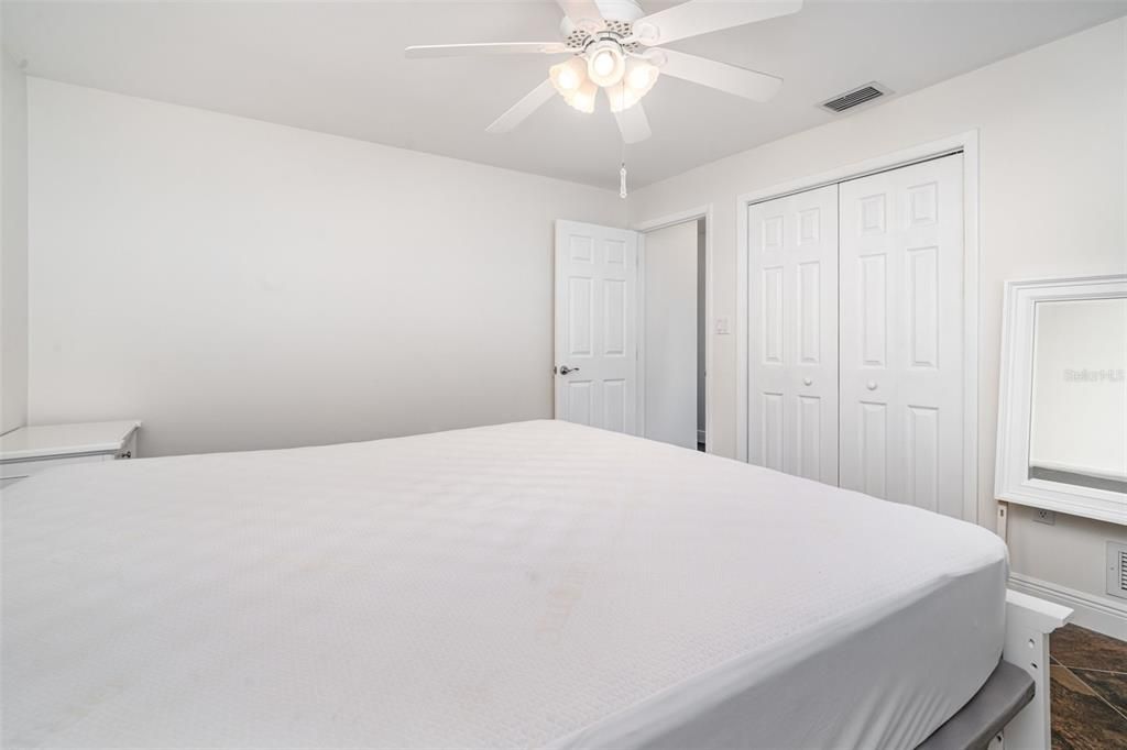 En Venta: $324,500 (3 camas, 2 baños, 1728 Pies cuadrados)