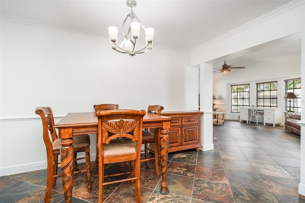 En Venta: $324,500 (3 camas, 2 baños, 1728 Pies cuadrados)