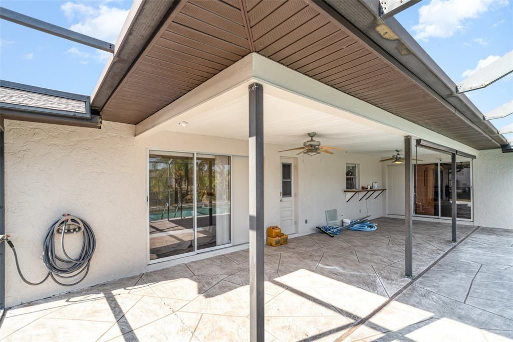 En Venta: $324,500 (3 camas, 2 baños, 1728 Pies cuadrados)