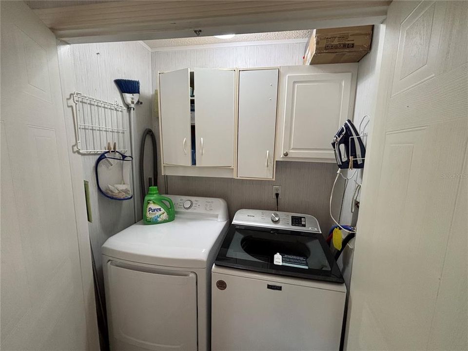 待售: $259,000 (4 贝兹, 3 浴室, 1248 平方英尺)