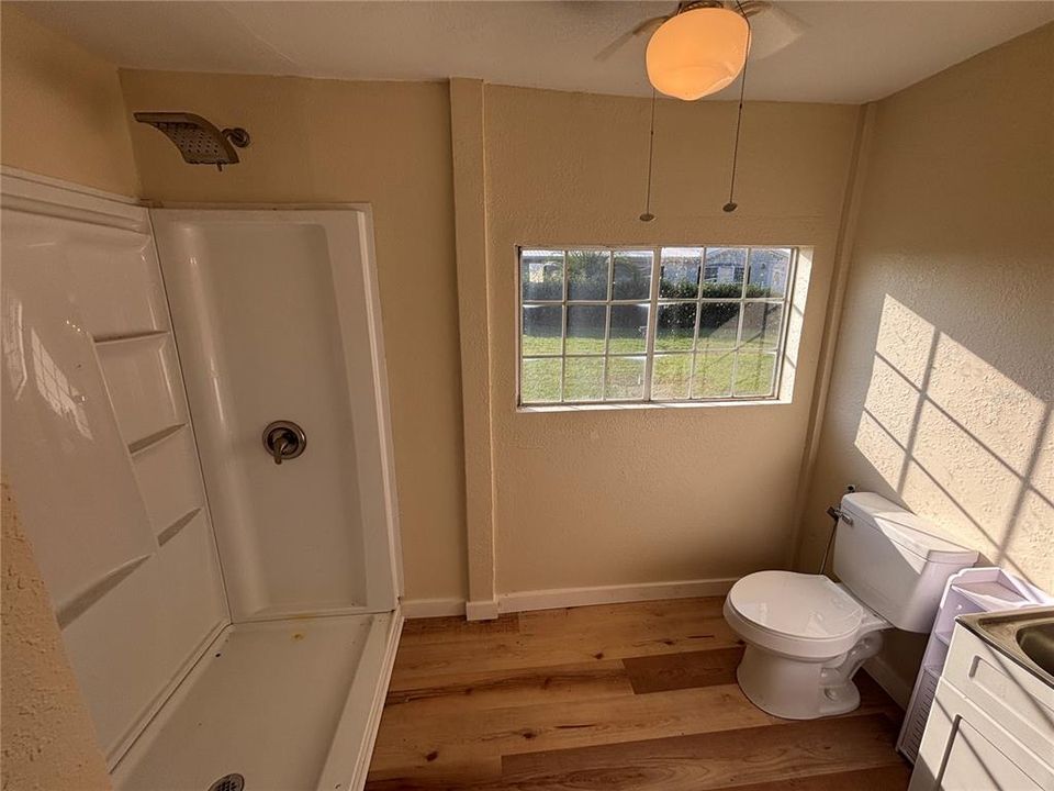 待售: $259,000 (4 贝兹, 3 浴室, 1248 平方英尺)