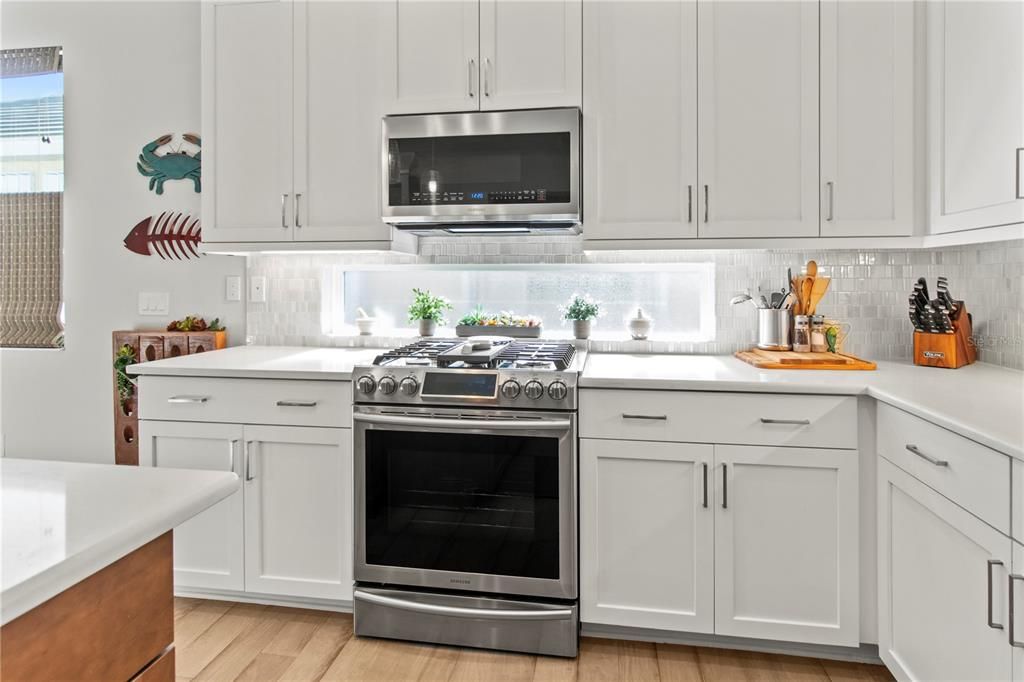 На продажу: $438,900 (2 спален, 2 ванн, 1634 Квадратных фут)