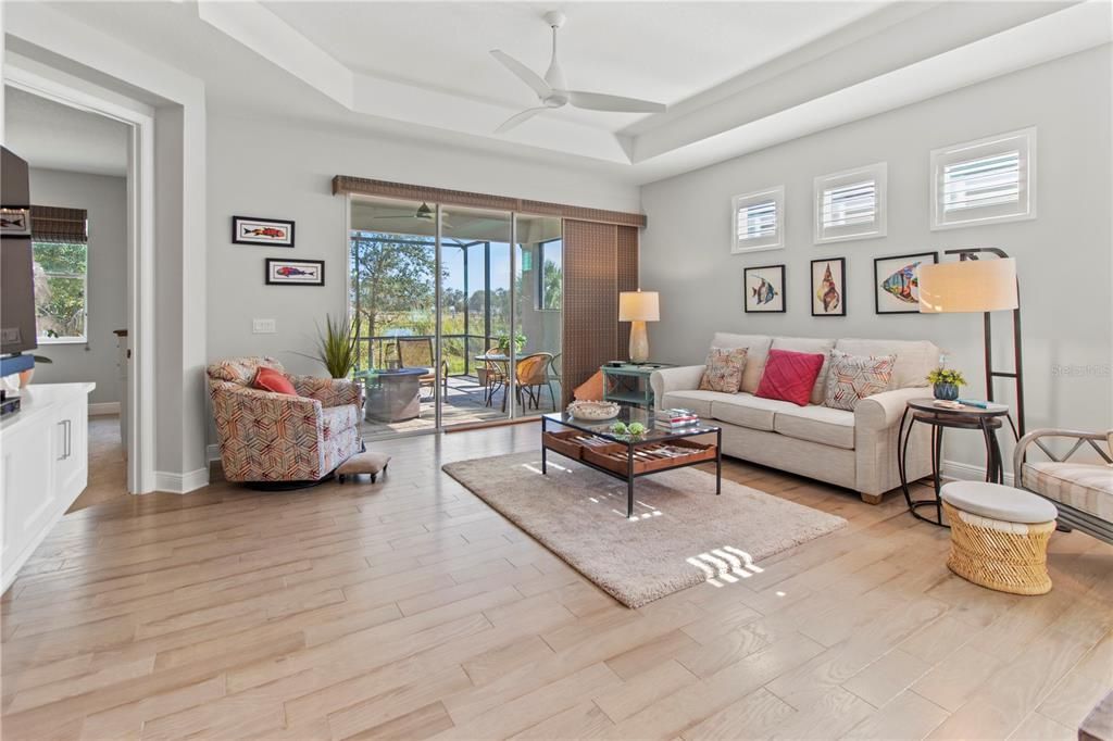 На продажу: $438,900 (2 спален, 2 ванн, 1634 Квадратных фут)