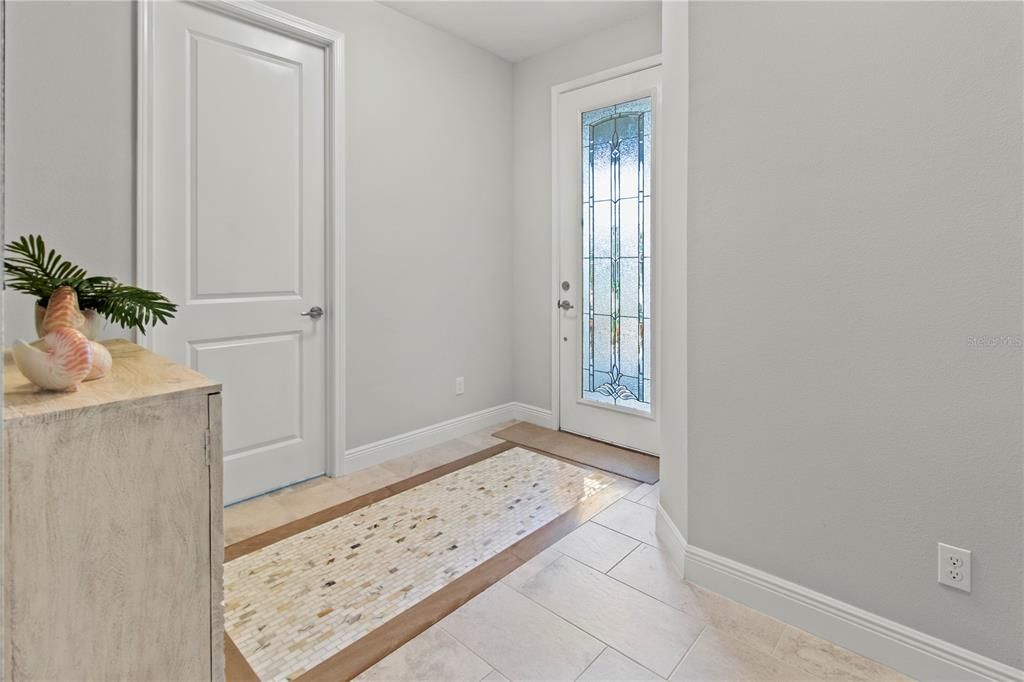 На продажу: $438,900 (2 спален, 2 ванн, 1634 Квадратных фут)