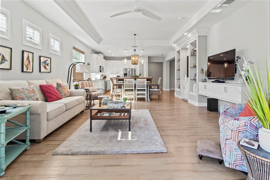 На продажу: $438,900 (2 спален, 2 ванн, 1634 Квадратных фут)