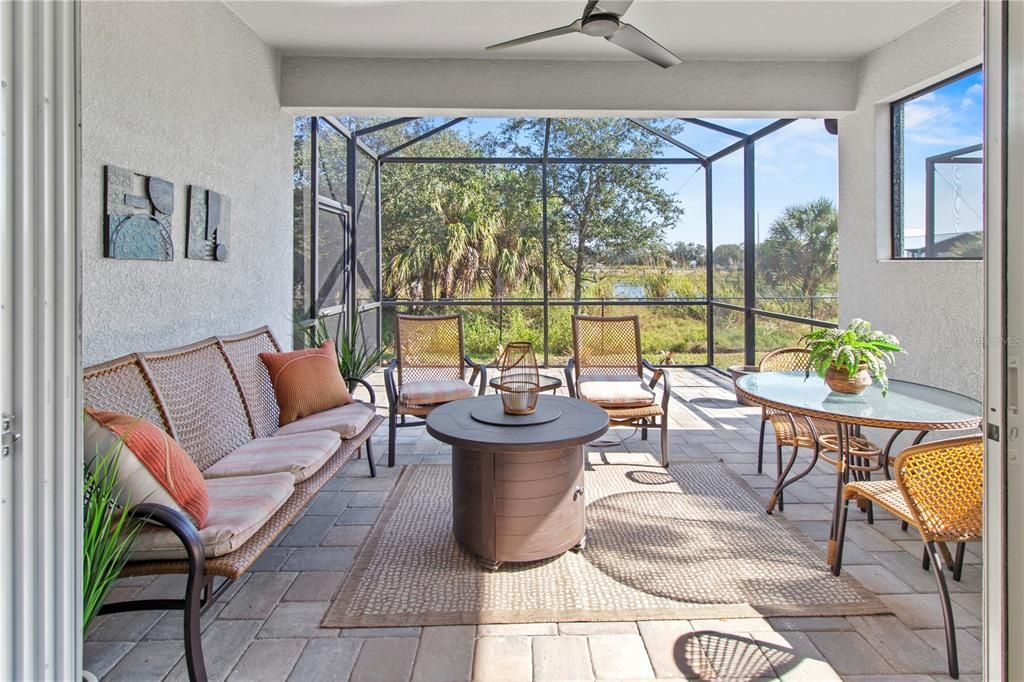 На продажу: $438,900 (2 спален, 2 ванн, 1634 Квадратных фут)