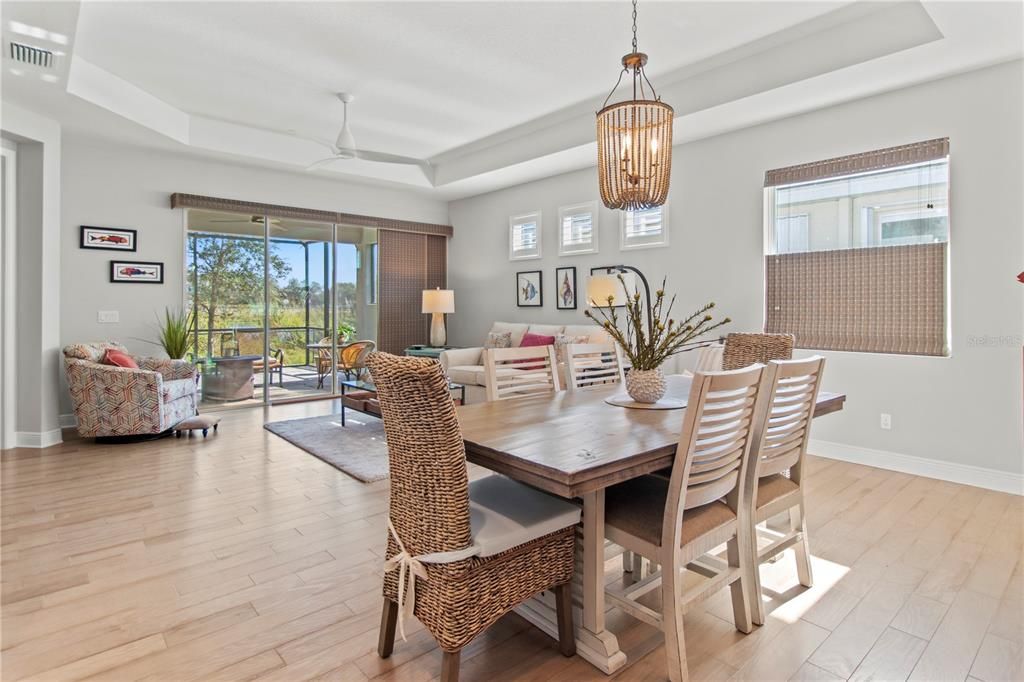 На продажу: $438,900 (2 спален, 2 ванн, 1634 Квадратных фут)