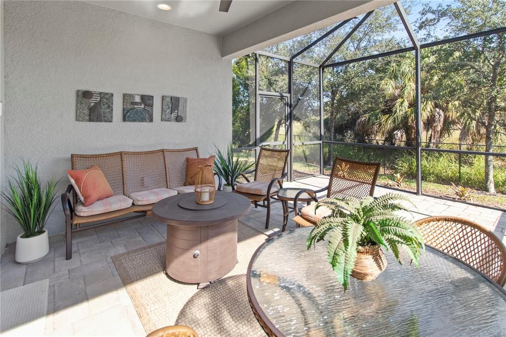 На продажу: $438,900 (2 спален, 2 ванн, 1634 Квадратных фут)