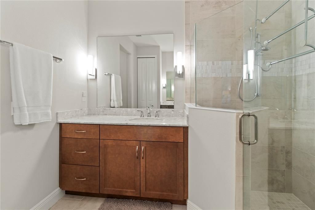 На продажу: $438,900 (2 спален, 2 ванн, 1634 Квадратных фут)