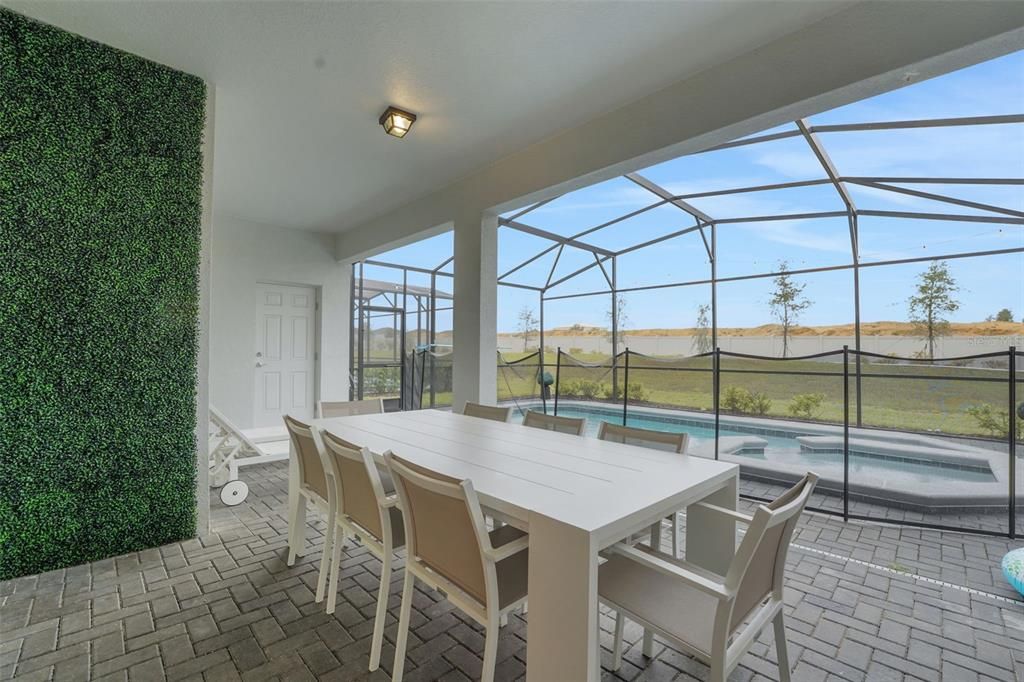 En Venta: $620,000 (6 camas, 4 baños, 3117 Pies cuadrados)