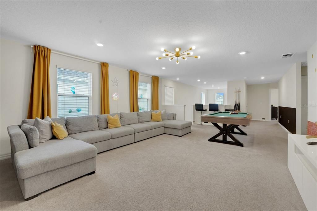 En Venta: $620,000 (6 camas, 4 baños, 3117 Pies cuadrados)