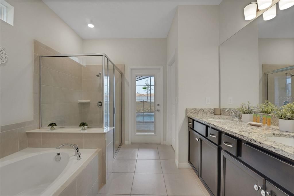 En Venta: $620,000 (6 camas, 4 baños, 3117 Pies cuadrados)