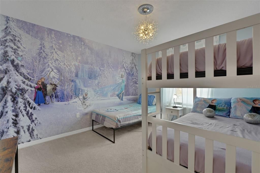 En Venta: $620,000 (6 camas, 4 baños, 3117 Pies cuadrados)