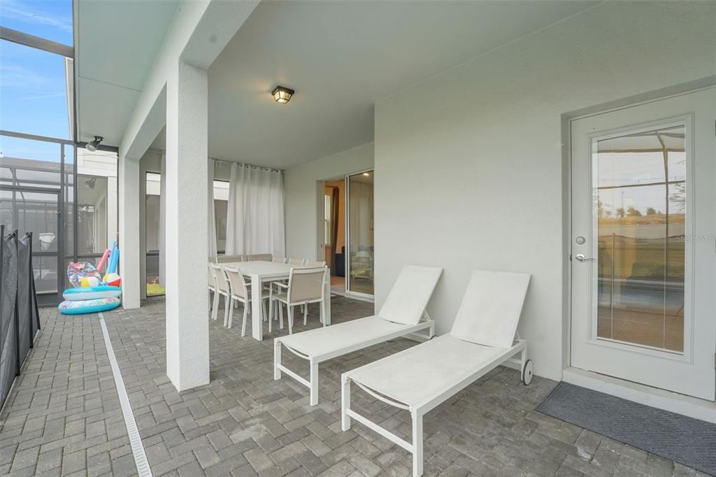 En Venta: $620,000 (6 camas, 4 baños, 3117 Pies cuadrados)