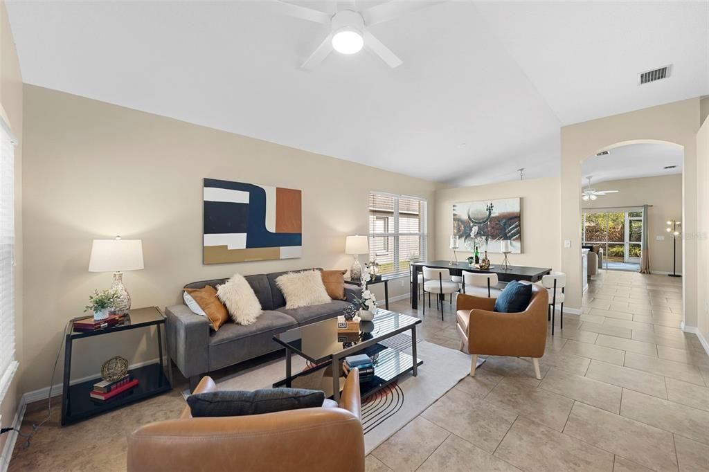 For Sale: $399,900 (3 beds, 2 baths, 1394 Square Feet)