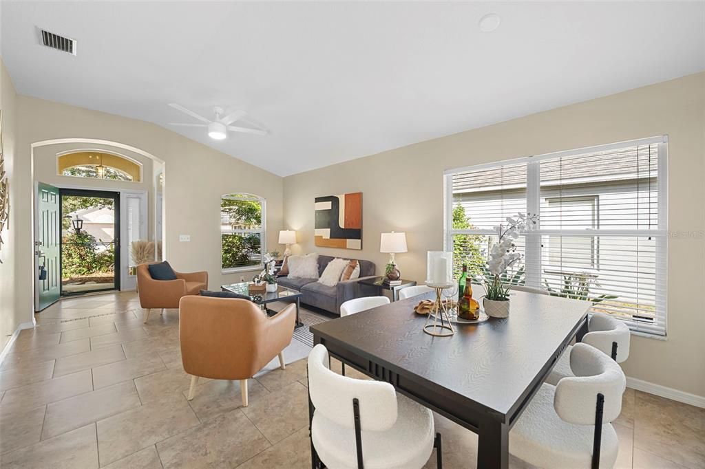 For Sale: $399,900 (3 beds, 2 baths, 1394 Square Feet)