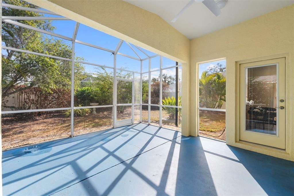 For Sale: $399,900 (3 beds, 2 baths, 1394 Square Feet)