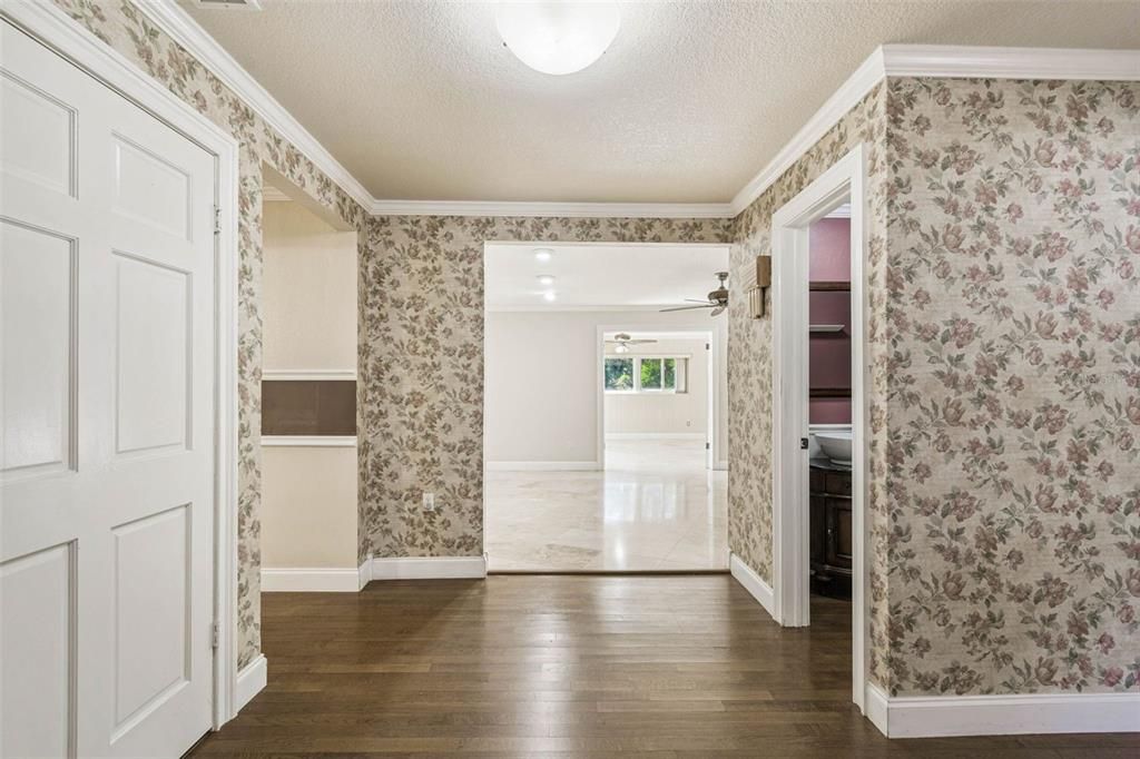 For Sale: $867,000 (3 beds, 3 baths, 3187 Square Feet)