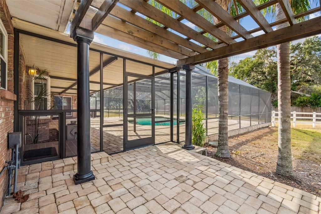 For Sale: $867,000 (3 beds, 3 baths, 3187 Square Feet)