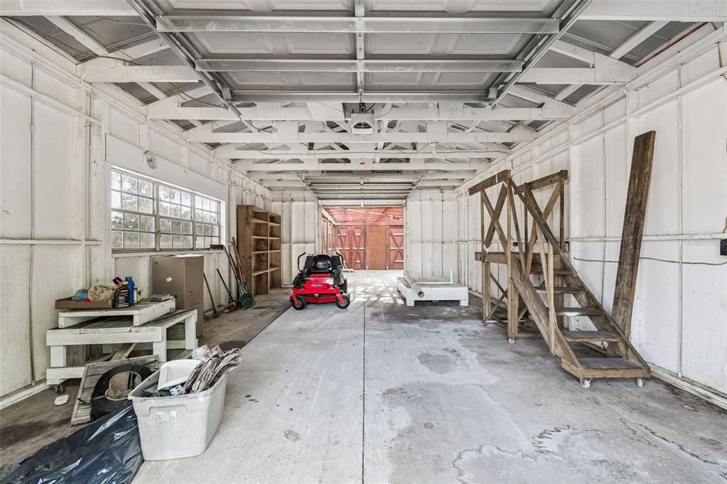 For Sale: $867,000 (3 beds, 3 baths, 3187 Square Feet)