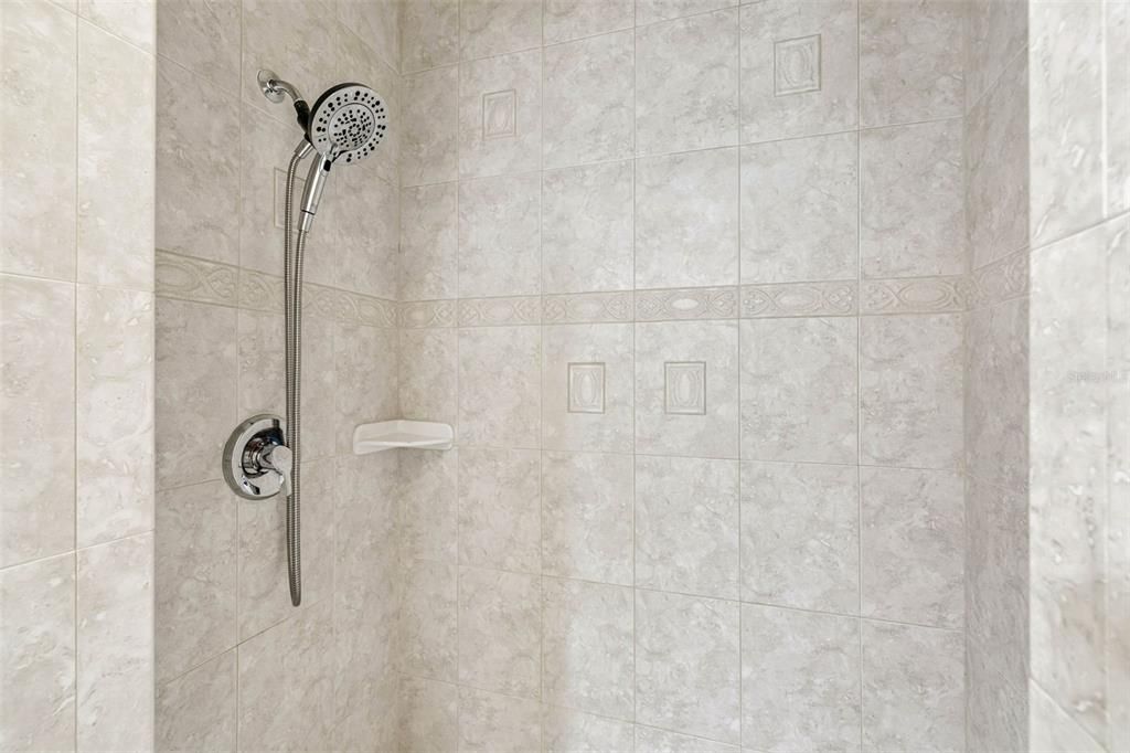 For Sale: $867,000 (3 beds, 3 baths, 3187 Square Feet)