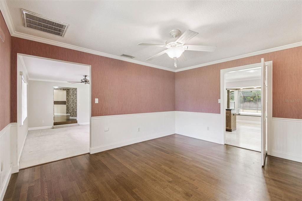 For Sale: $867,000 (3 beds, 3 baths, 3187 Square Feet)